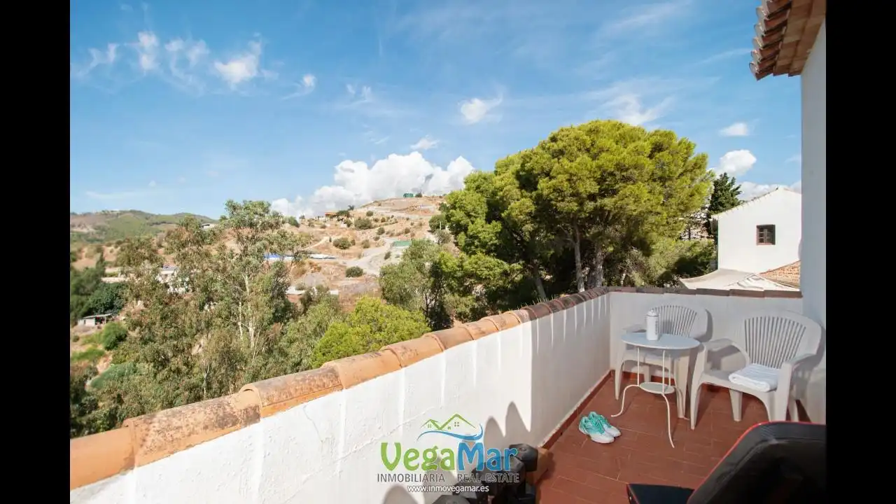 Casa o xalet en venda a Torre Vigia, La Herradura centro