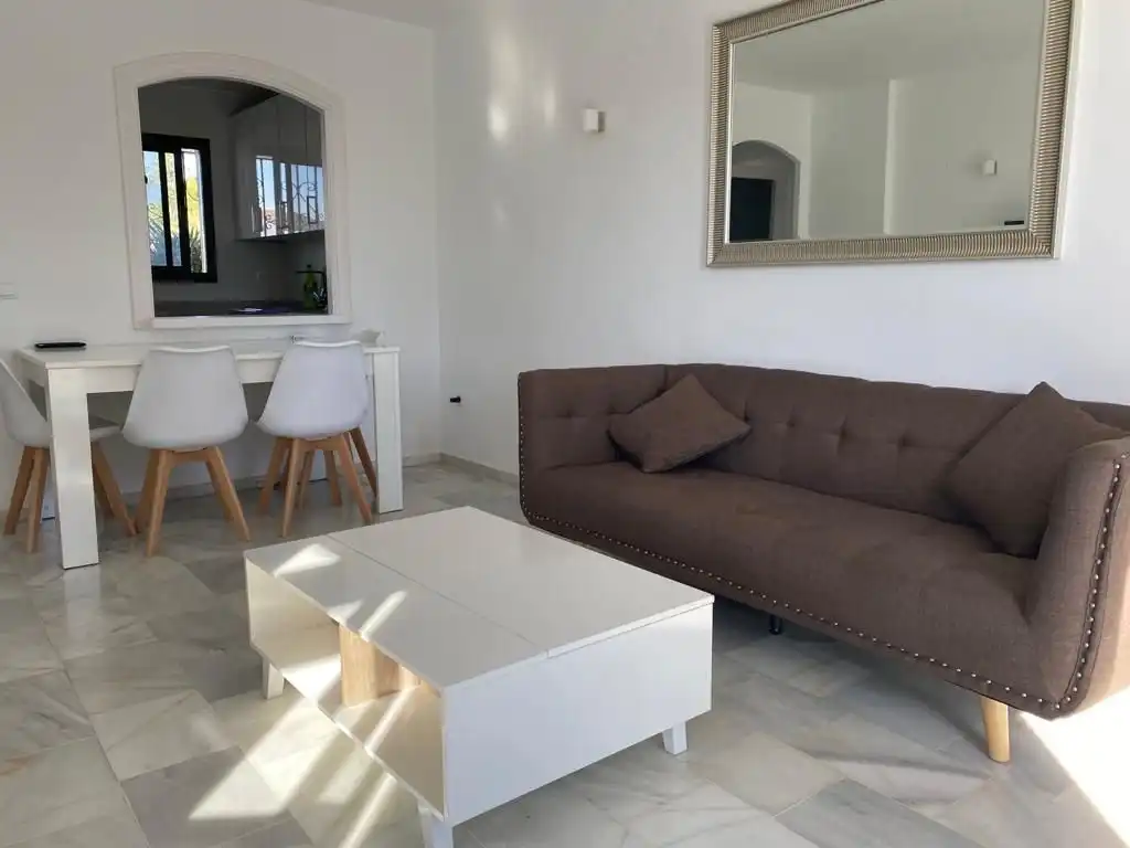 Living room of Flat for rent to own in Estepona  with Air Conditioner, Heating and Furnished
