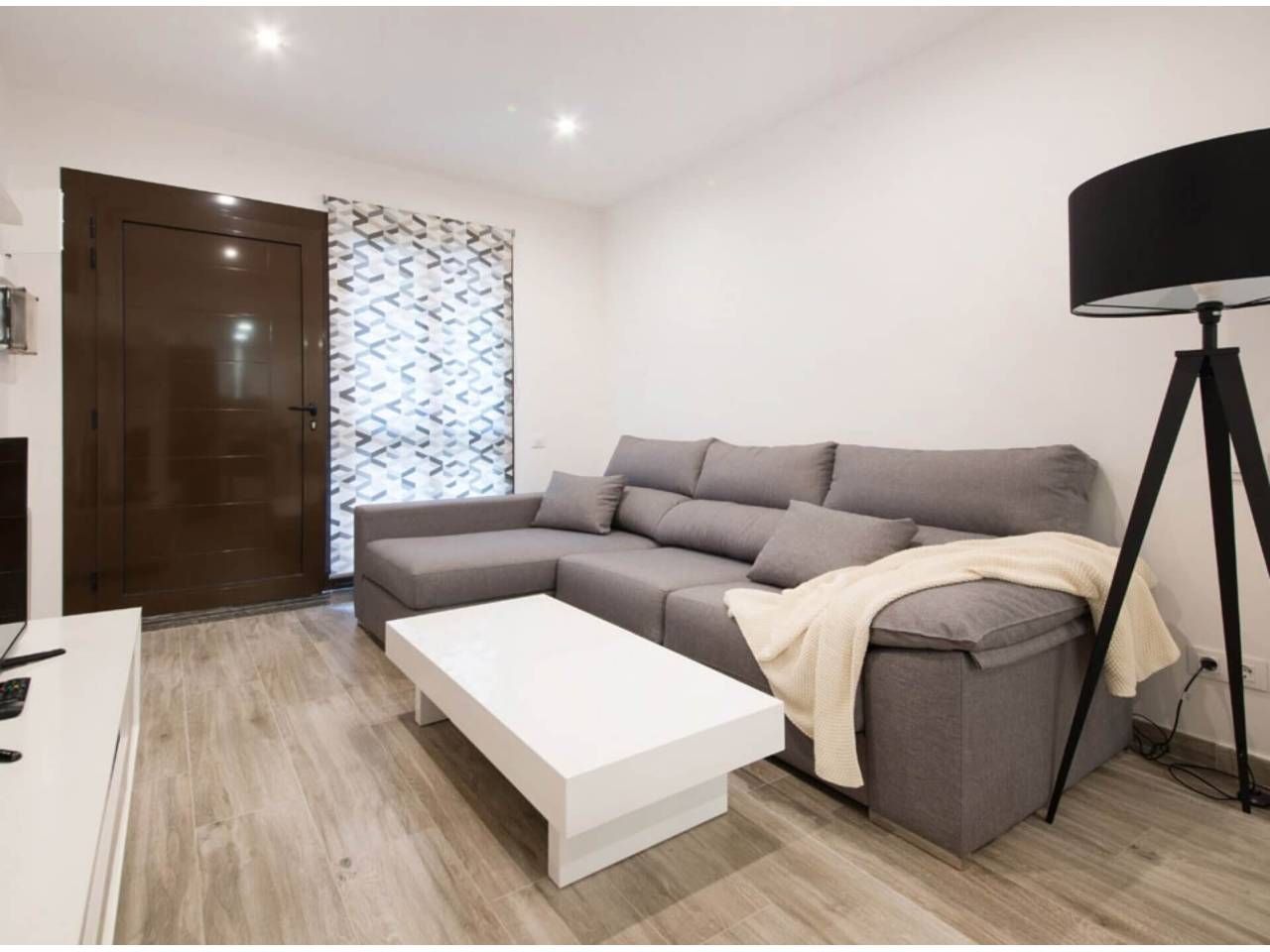 Sala d'estar de Àtic de lloguer en  Barcelona Capital amb Aire condicionat, Calefacció i Parquet