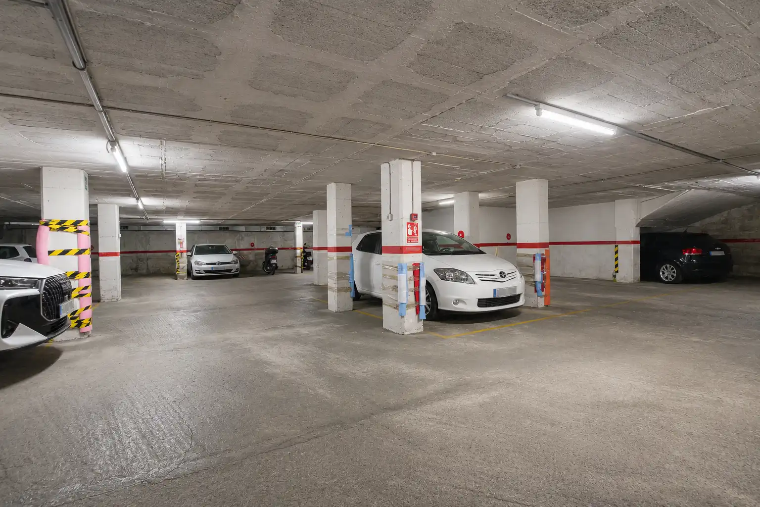 Parking de Piso en venta en Badalona con Aire acondicionado y Calefacción