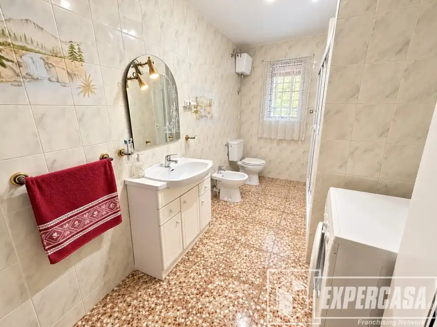 Bathroom of Houses for sale in Poble Nou