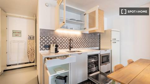 Foto 4 de Estudi per a compartir a El Congrés i els Indians, Barcelona