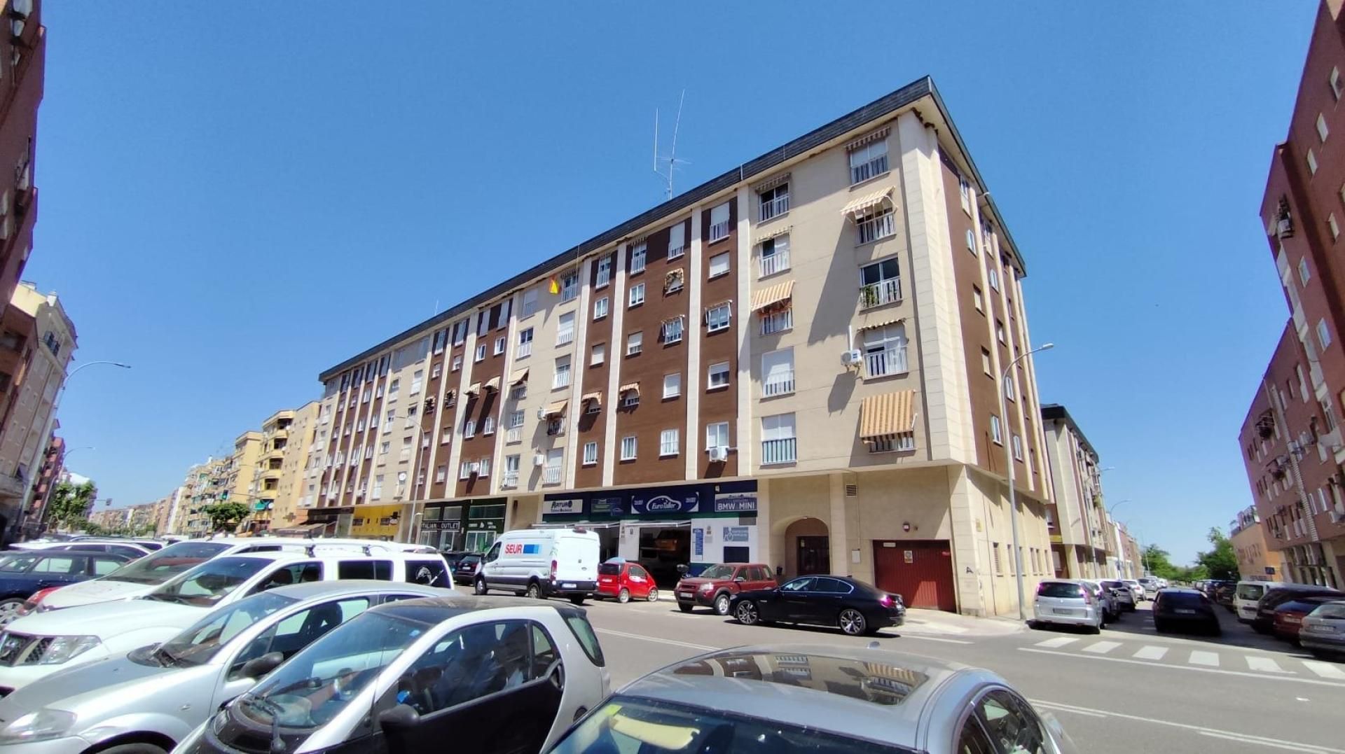 Vista exterior de Pis en venda en Badajoz Capital amb Calefacció