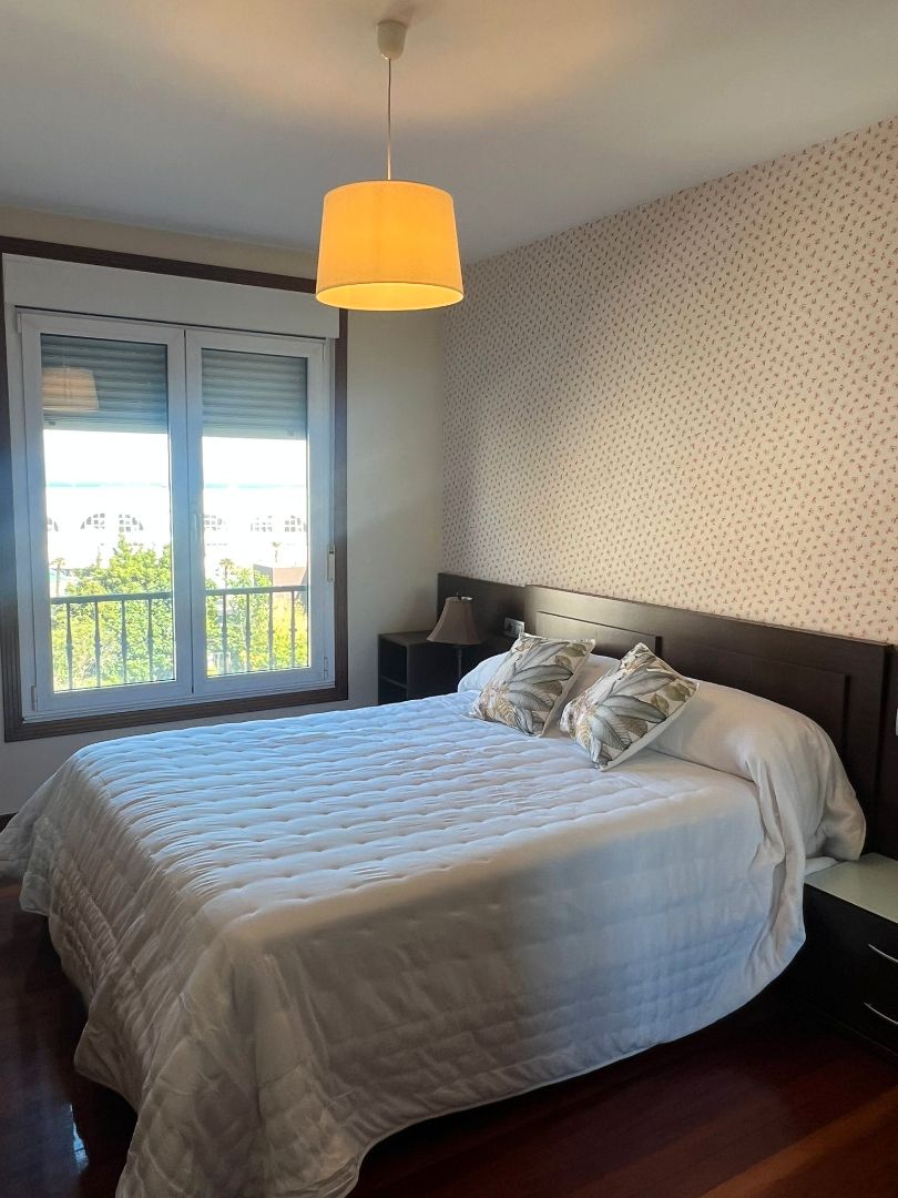 Dormitori de Apartament de lloguer en Ribeira amb Moblat