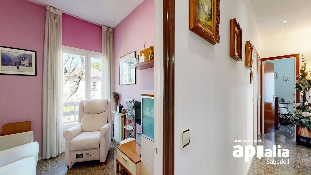 Dormitori de Casa o xalet en venda en Barberà del Vallès amb Aire condicionat, Calefacció i Jardí privat