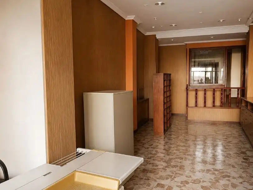 Geschaftsraum zur Miete in Palencia