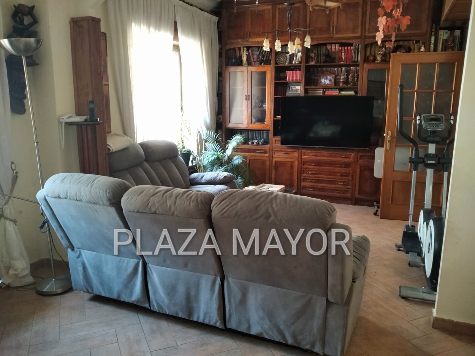 Living room of Flat for sale in Salamanca Capital  with Heating, Furnished and Balcony