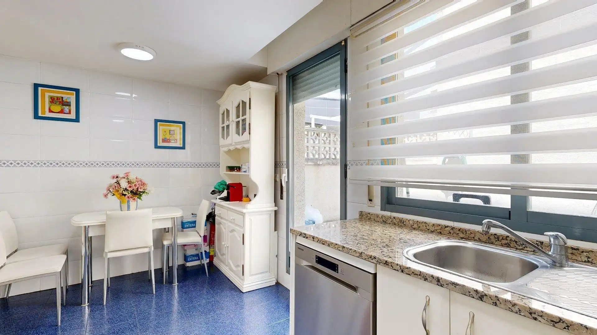 Cocina de Casa adosada en venta en Zaragoza con Aire acondicionado, Calefacción y Terraza