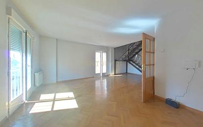 Living room of Flat for sale in  Toledo Capital