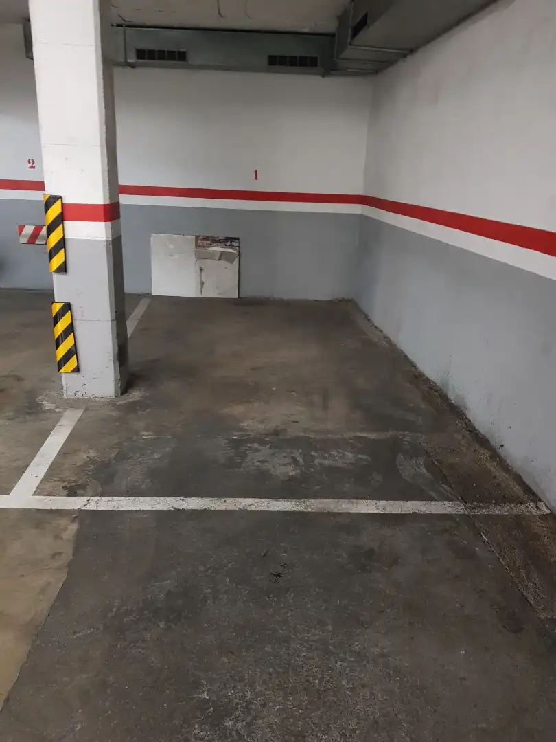 Individual en alquiler en Centre - Sant Oleguer, imagen 2