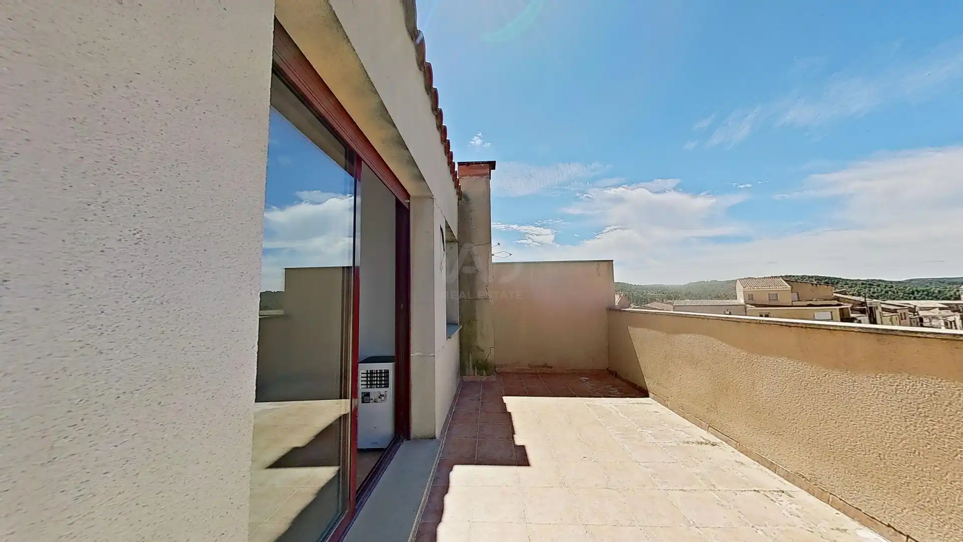 Terrasse von Einfamilien-Reihenhaus zum Verkauf in Cervià de Les Garrigues mit Heizung und Terrasse