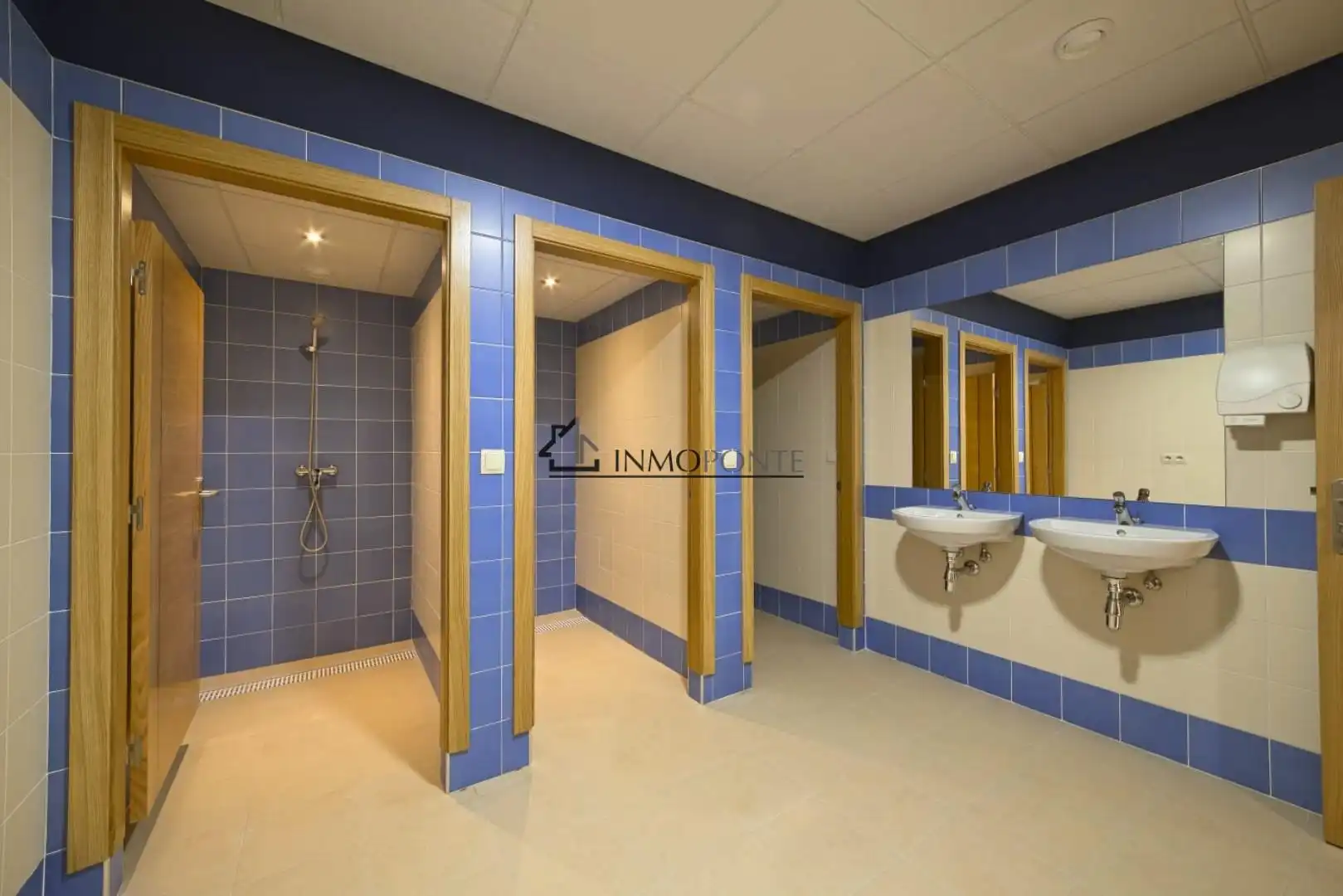 Baño de Local de alquiler en Pontevedra Capital 