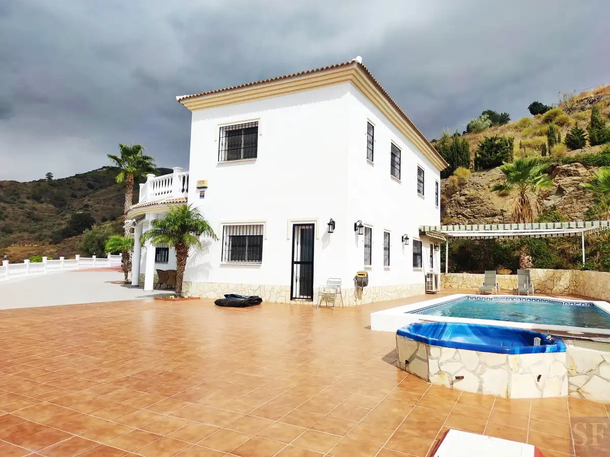 Casa in vendita a Algarrobo pueblo, imagen 2