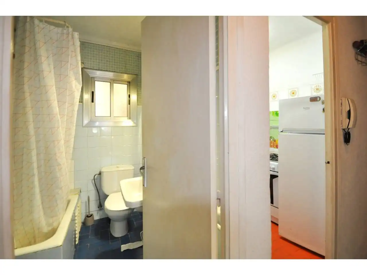 Bathroom of Flat for sale in Blanes  with Heating and Community pool
