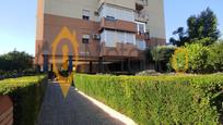 Exterior view of Flat for sale in  Sevilla Capital  with Air Conditioner, Terrace and Balcony