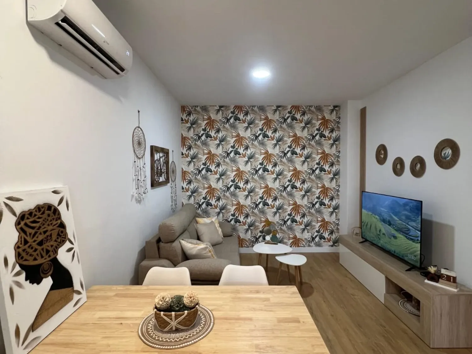 Sala d'estar de Apartament de lloguer en Málaga Capital amb Aire condicionat, Moblat i Rentadora