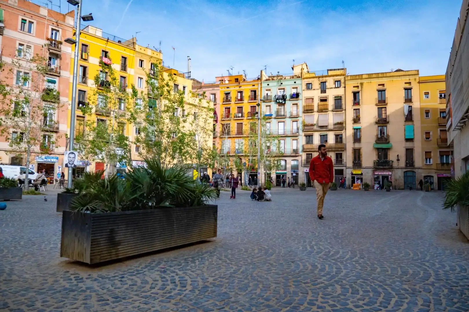 Exterior view of Buildings for sale in Barcelona