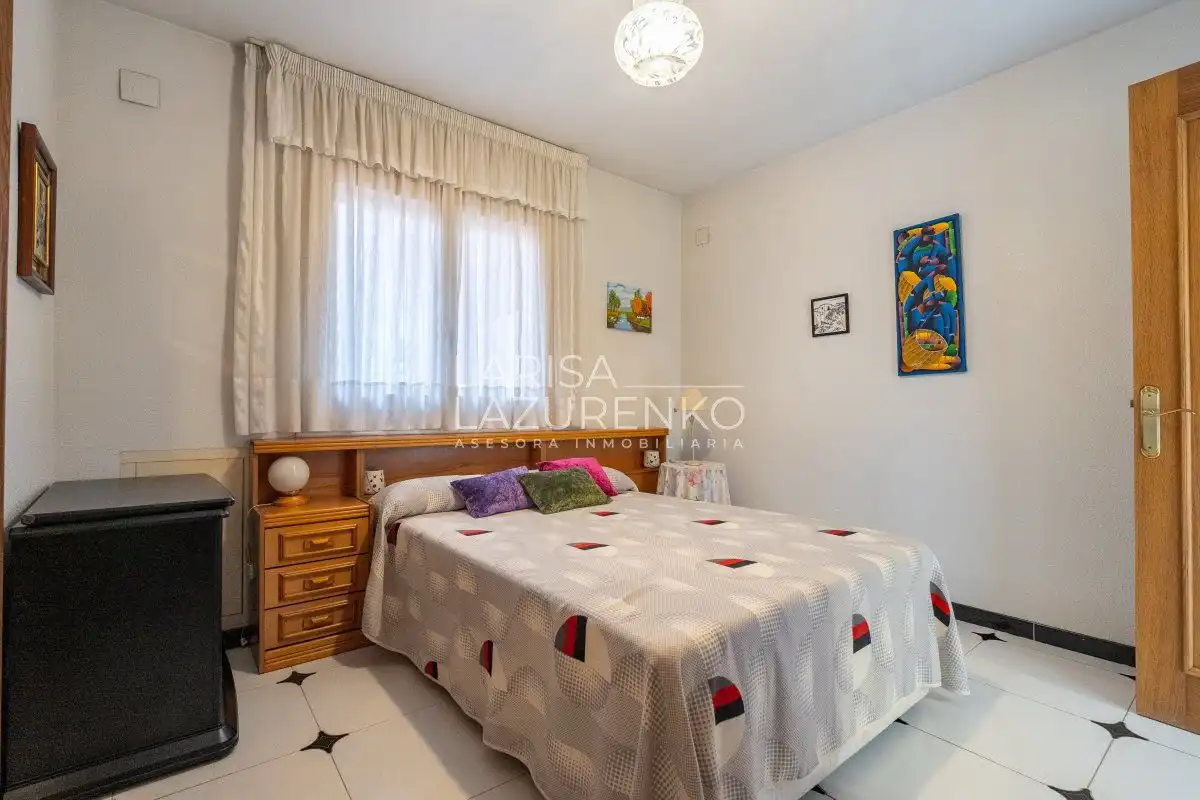 Dormitori de Casa o xalet en venda en Tarragona amb Aire condicionat, Calefacció i Jardí privat