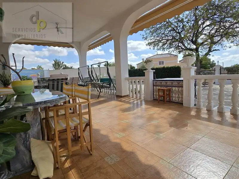 Terrassa de Casa o xalet en venda en Elche / Elx amb Aire condicionat, Jardí privat i Terrassa