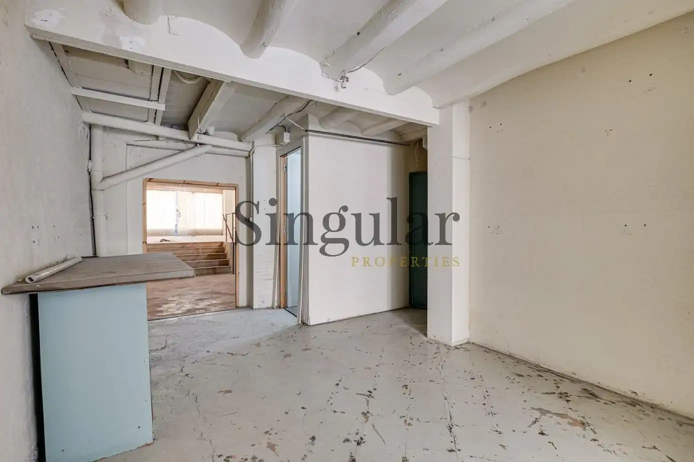Commercial properties for rent in Carrer de la Creu Coberta, Hostafrancs
