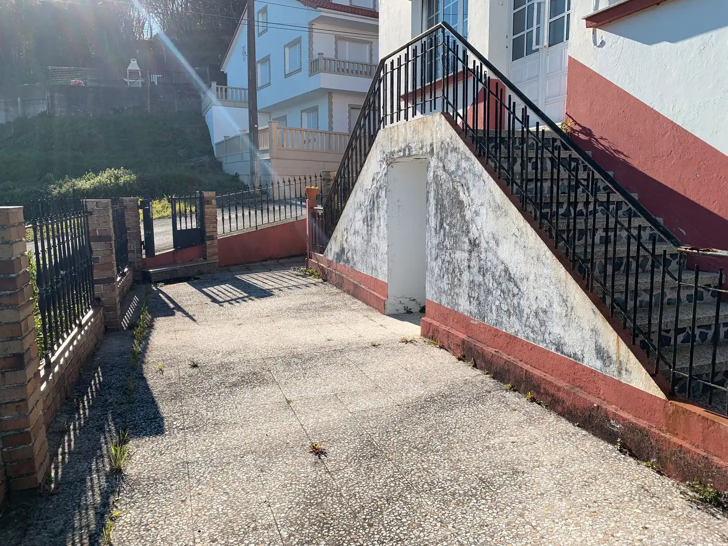 Vista exterior de Casa o xalet en venda en Outes amb Jardí privat, Terrassa i Balcó