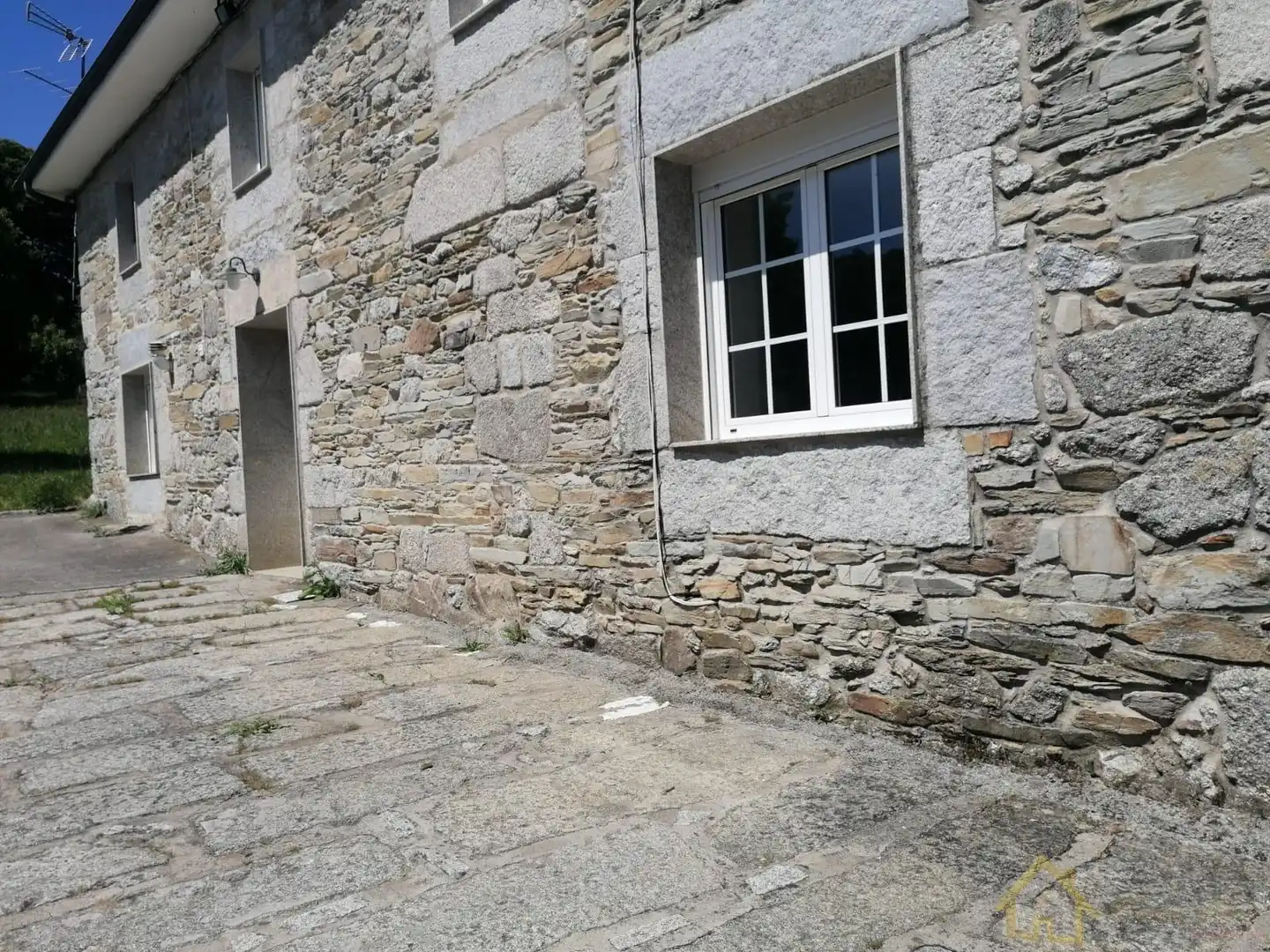 Exterior view of Houses for sale in Castroverde  with Heating, Storage room and Furnished