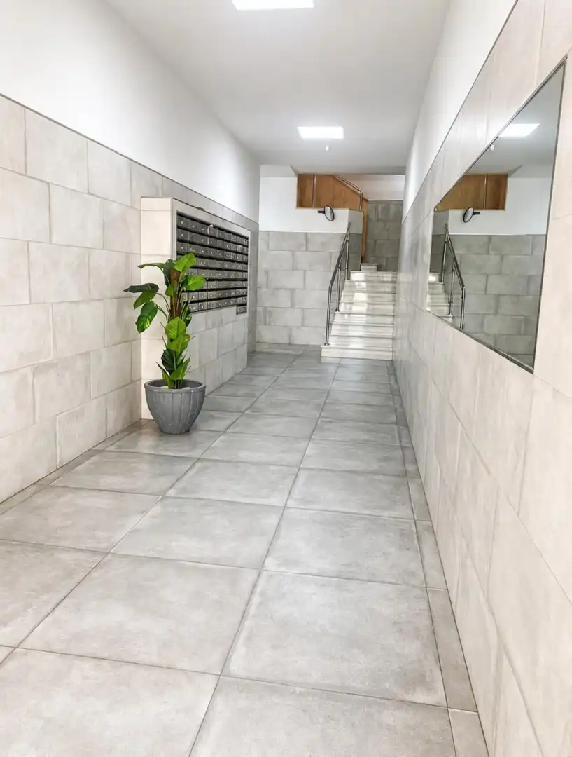 Flat with lift for sale in Calle ALCAZAR EL, imagen 2