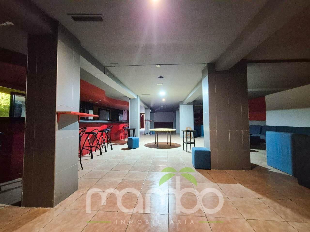 Local en venda en Vélez-Málaga amb Moblat