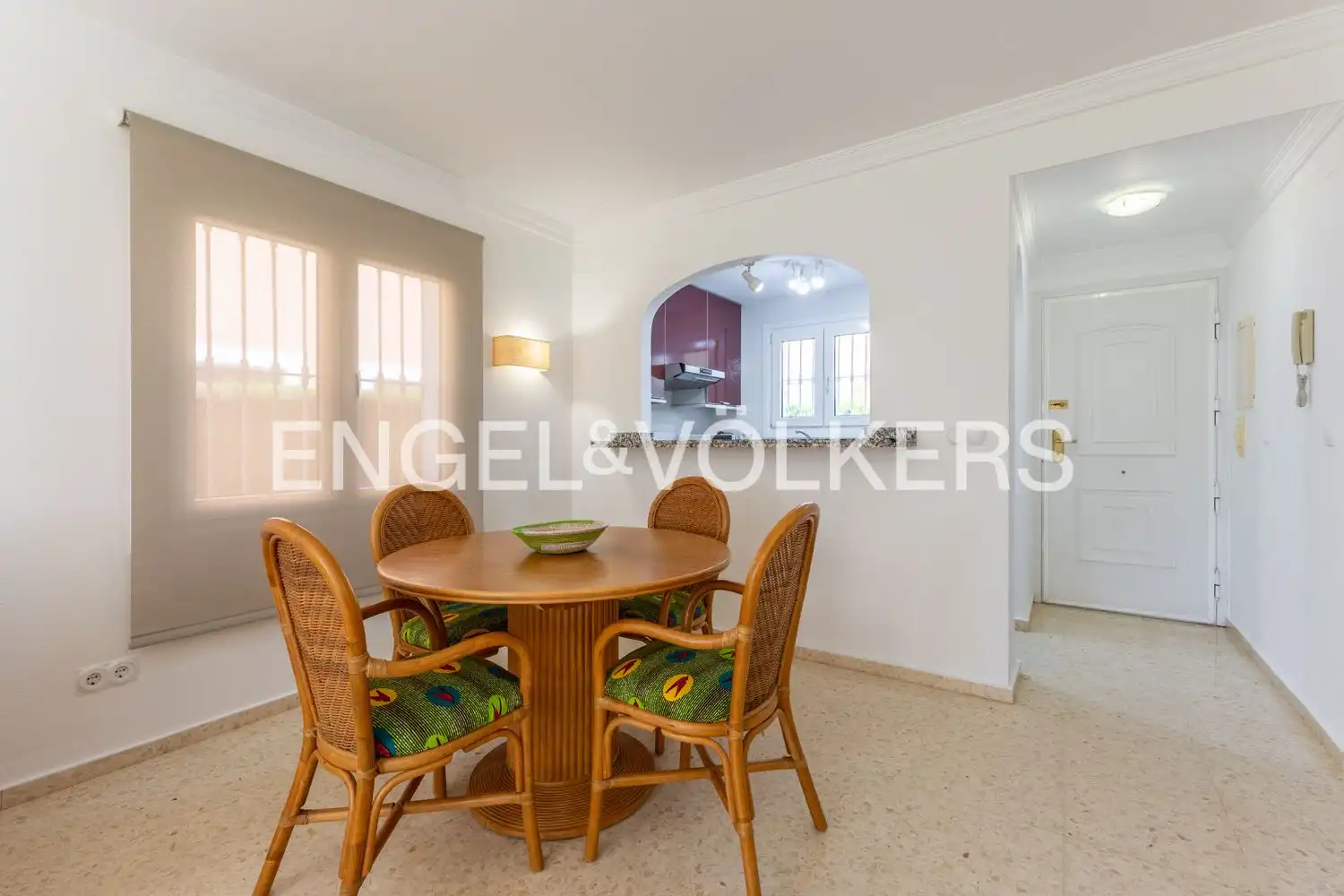Comedor de Casa o chalet de alquiler en Oliva con Aire acondicionado, Calefacción y Jardín privado