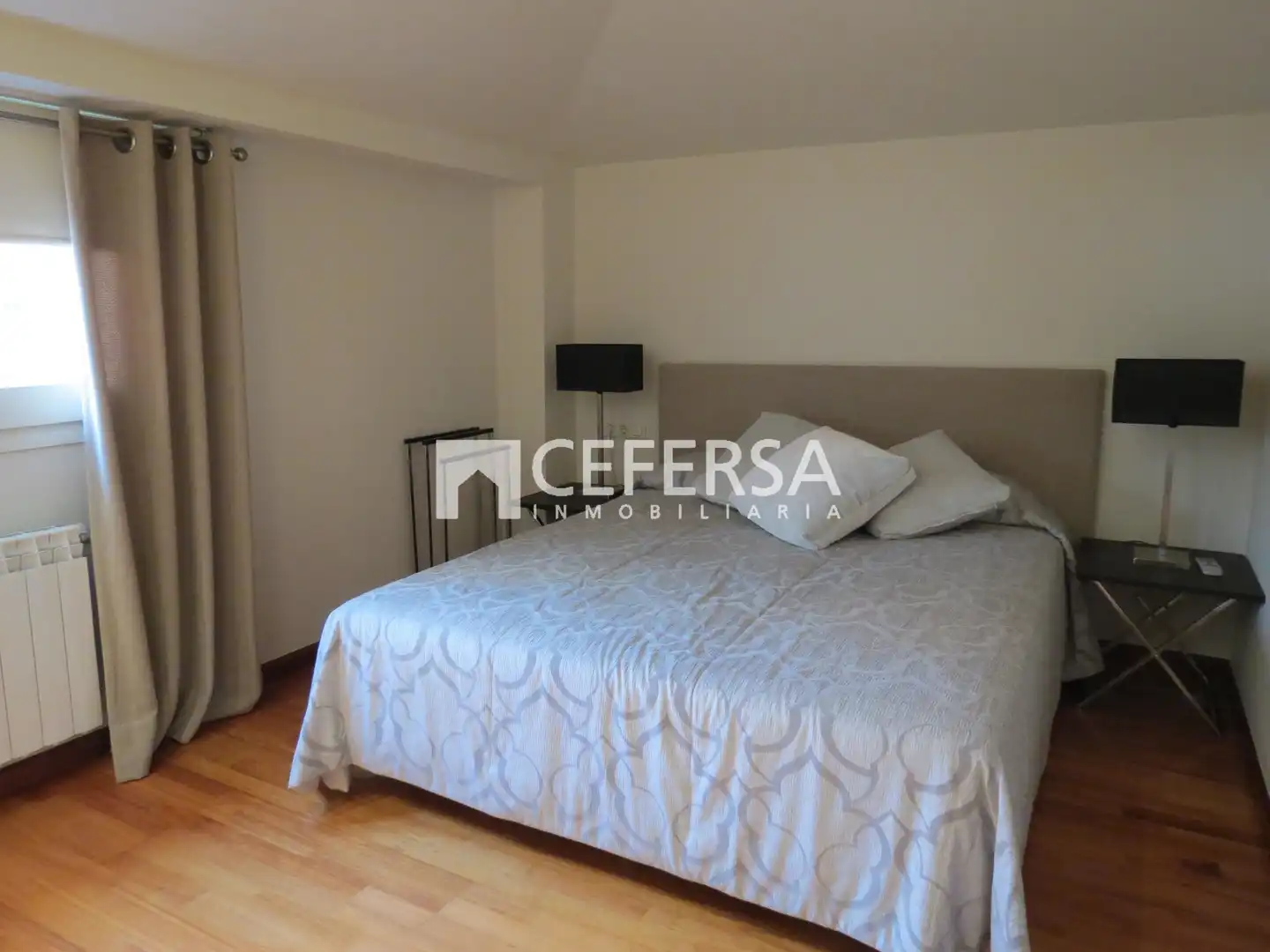 Dormitori de Casa o xalet en venda en Barcelona amb Aire condicionat, Calefacció i Parquet