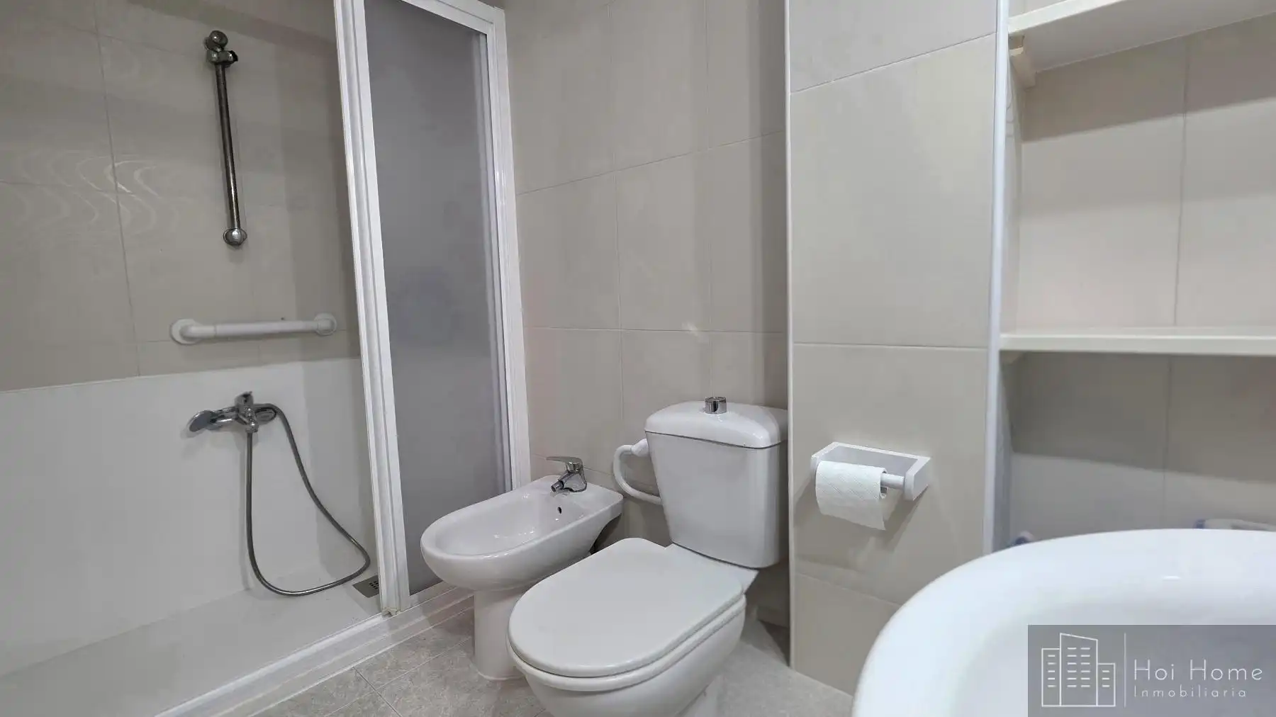 Baño de Piso en venta en El Puerto de Santa María con Terraza, Amueblado y Alarma