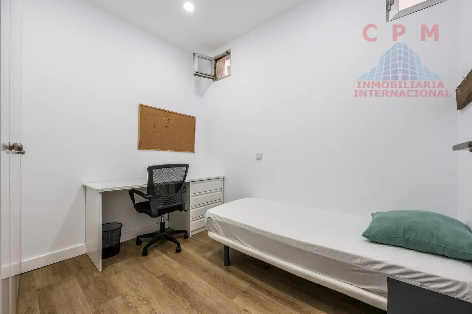 Habitación de Piso de alquiler en Madrid con Aire acondicionado, Calefacción y Horno