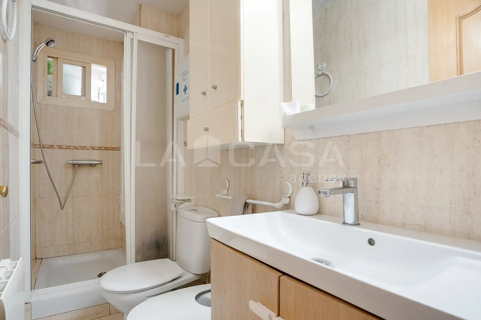 Badezimmer von Wohnung zum Verkauf in L'Hospitalet de Llobregat