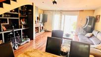 Sala d'estar de Casa o xalet en venda en Cubelles amb Aire condicionat, Calefacció i Terrassa