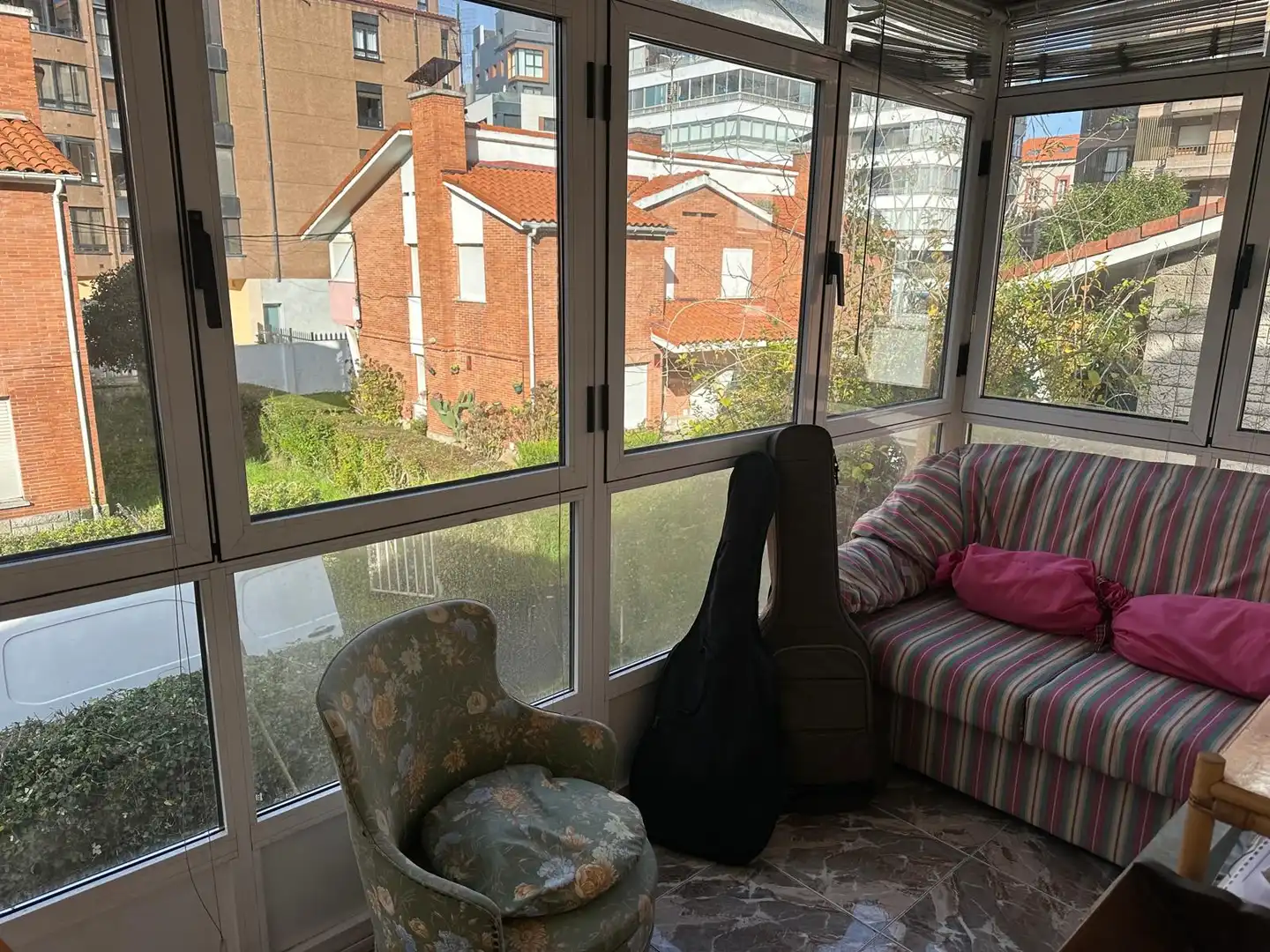 Terrasse von Einfamilien-Reihenhaus zum Verkauf in Castrillón mit Heizung, Privatgarten und Terrasse