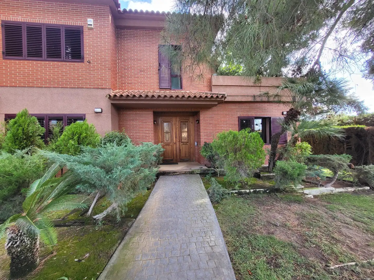 Vista exterior de Casa o xalet en venda en La Pobla de Vallbona amb Aire condicionat, Calefacció i Piscina