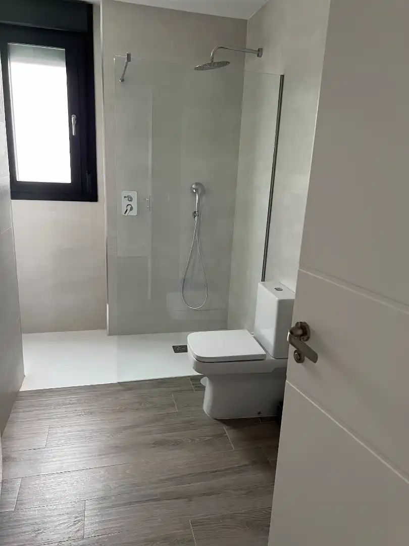 Baño de Ático en venta en Alcázar de San Juan con Aire acondicionado, Calefacción y Terraza