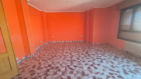 Foto 3 de Piso en venta en Industria, Albacete Capital