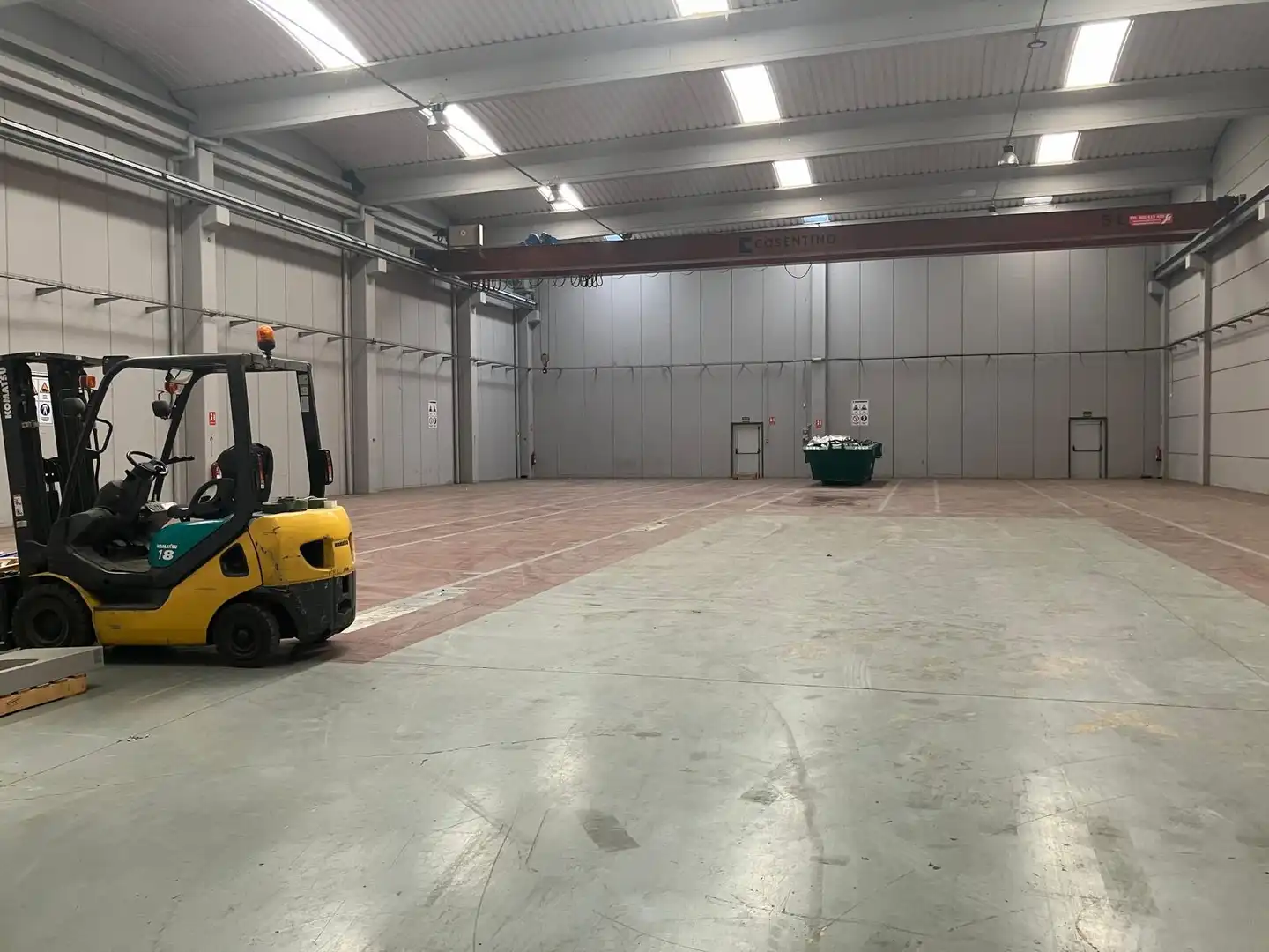 Industrial building with lift for sale in Carrer Unicef, imagen 8