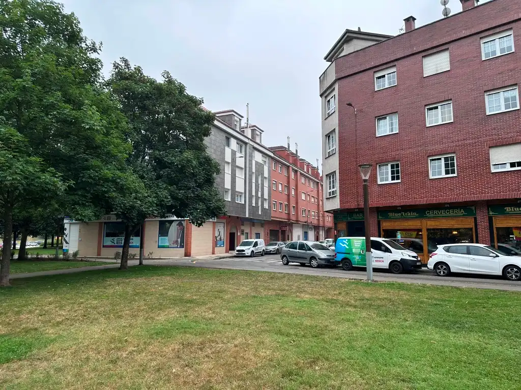 Vista exterior de Piso en venta en Gijón  con Calefacción, Parquet y Amueblado