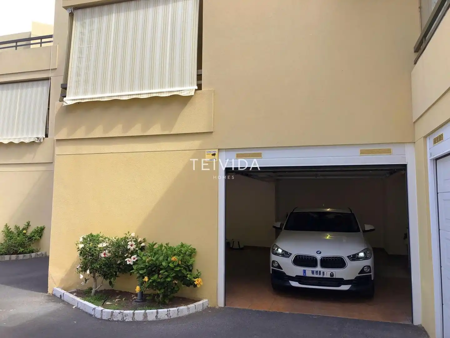 Parking of Detached homes for sale in Granadilla de Abona  with Air Conditioner, Terrace and Swimming Pool