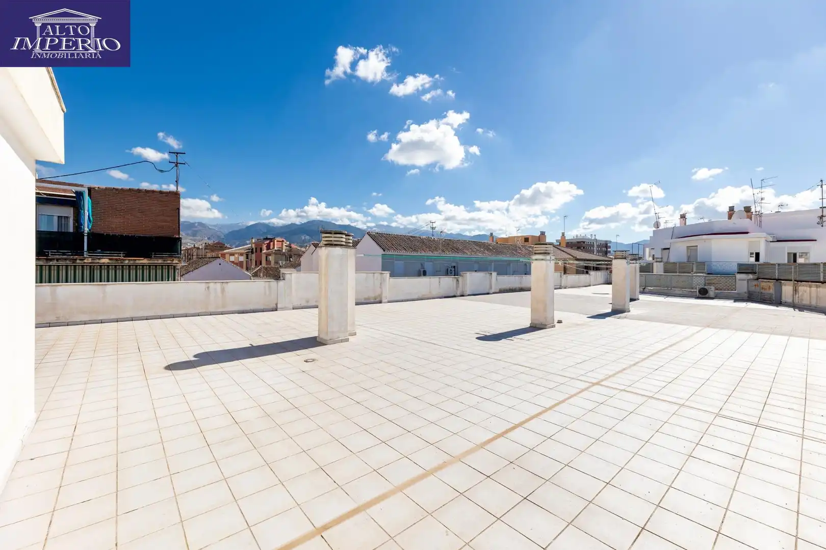 Terraza de Piso en venta en Granada con Aire acondicionado, Calefacción y Trastero