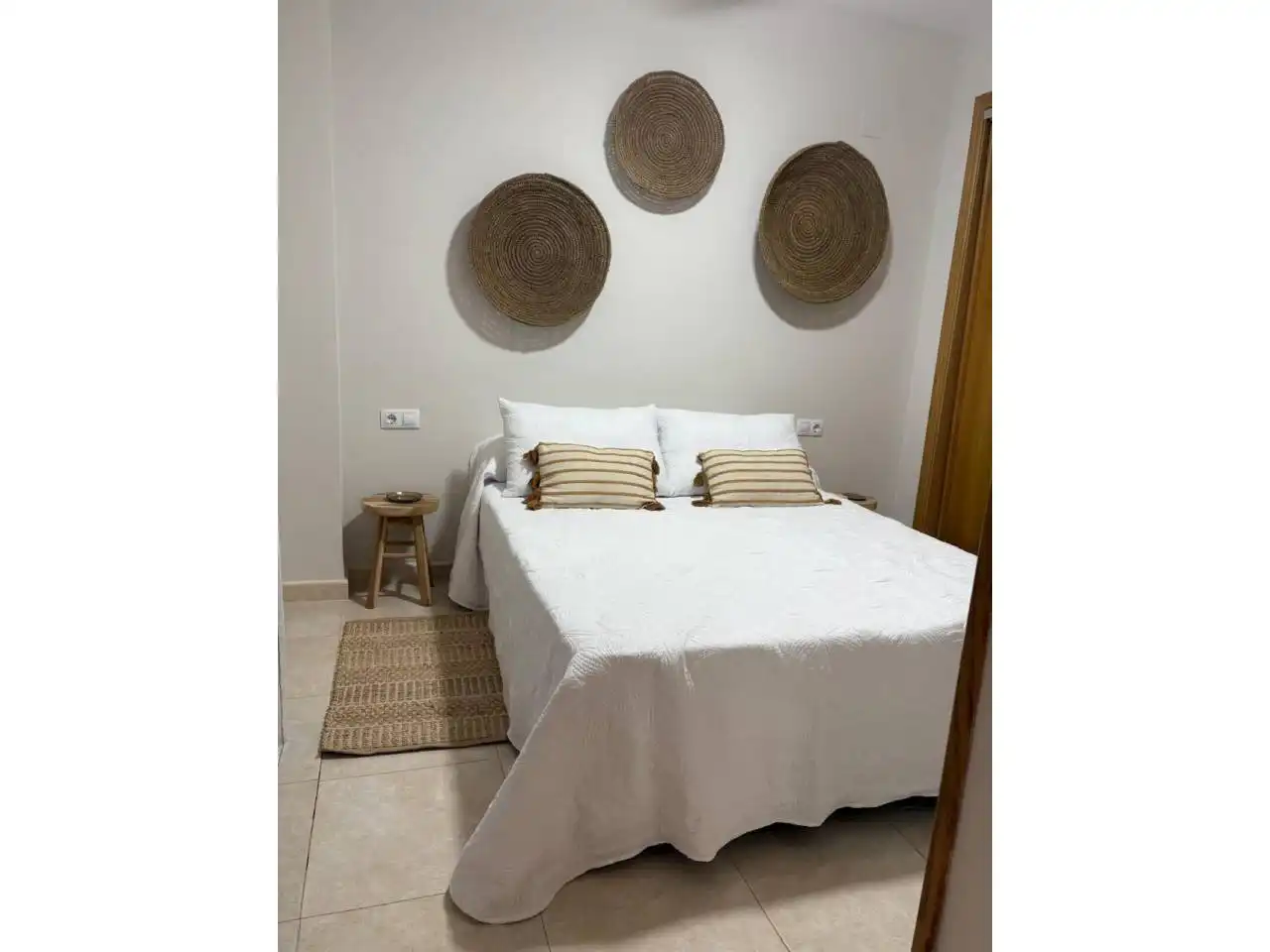 Habitación de Apartamento de alquiler en Daimús con Terraza y Piscina comunitaria