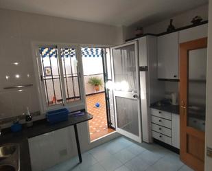 Kitchen of Single-family semi-detached for sale in Castilleja de Guzmán  with Air Conditioner, Heating and Terrace