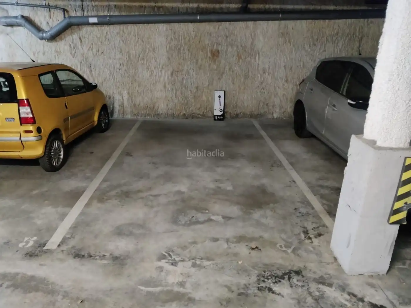 Einzelparkplatz zum Verkauf in Carrer d'Orient 35
