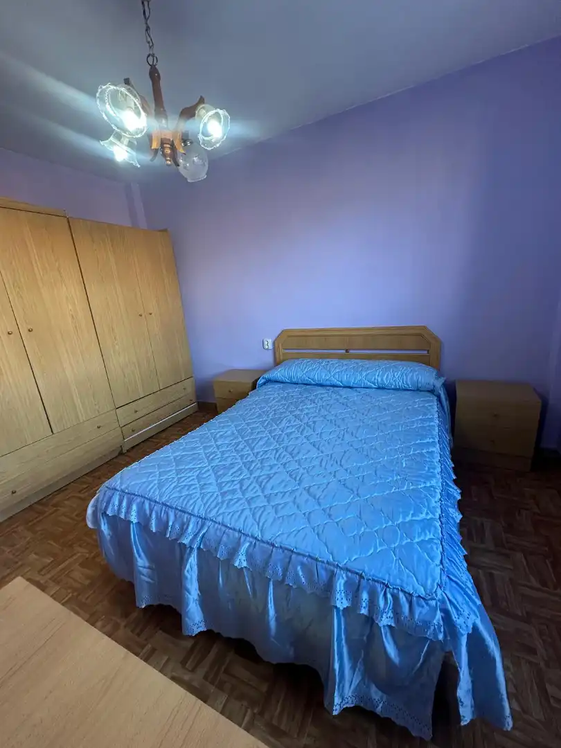 Habitación de Piso en venta en Valladolid con Calefacción, Trastero y Amueblado