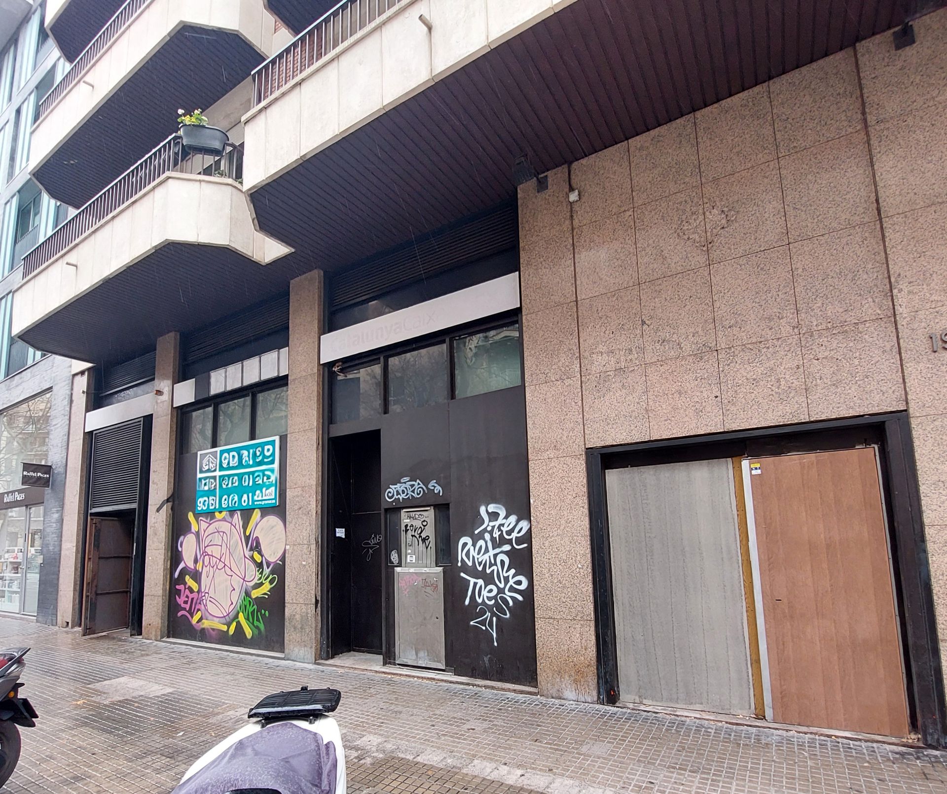 Local de lloguer a Carrer de Provença, 192, L'Antiga Esquerra de l'Eixample, Eixample