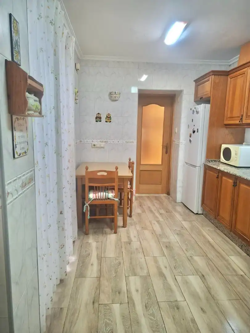 Cocina de Casa o chalet en venta en Alicante / Alacant con Aire acondicionado, Calefacción y Terraza