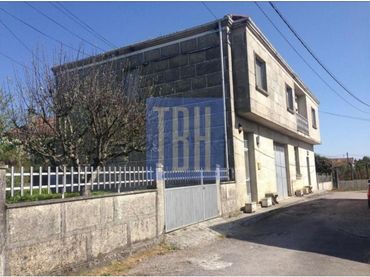Casa en venda a O Carballiño