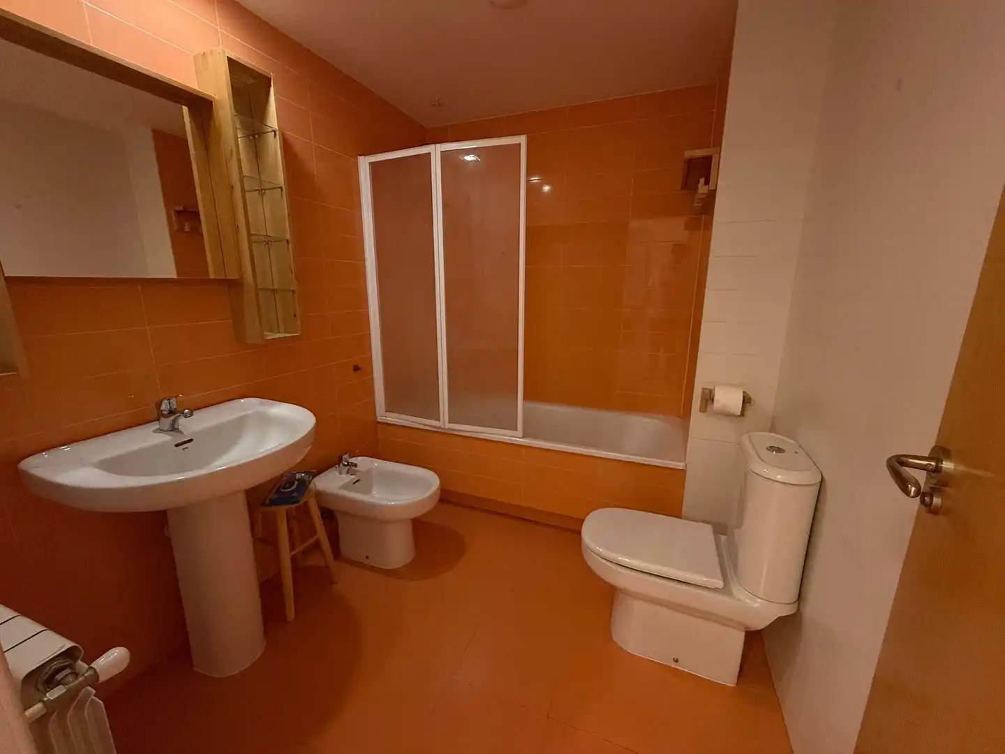 Baño de Piso en venta en Guadalajara con Calefacción y Piscina comunitaria